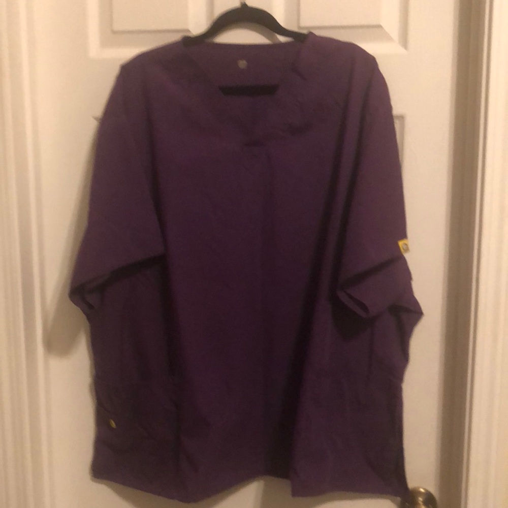 5x Wonder Winks scrub top - purple